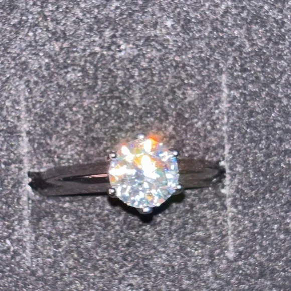 GIA Gemstone Grading Report - Gold and Black Text - Picture 3 of 3